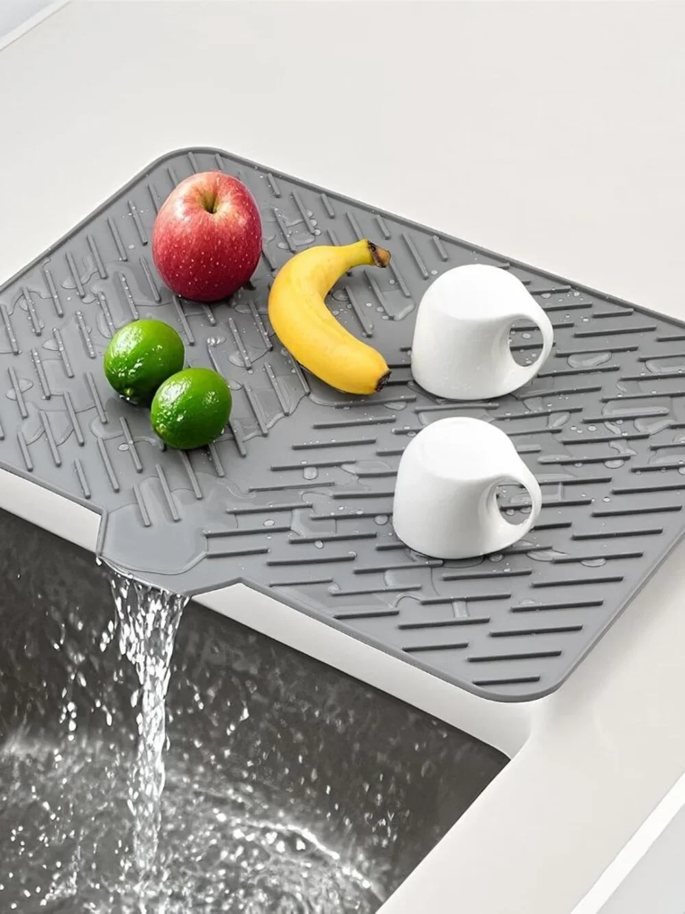 Silicone Dish Drying Mat with Built-In Drain Spout – Heat-Resistant Non-Slip